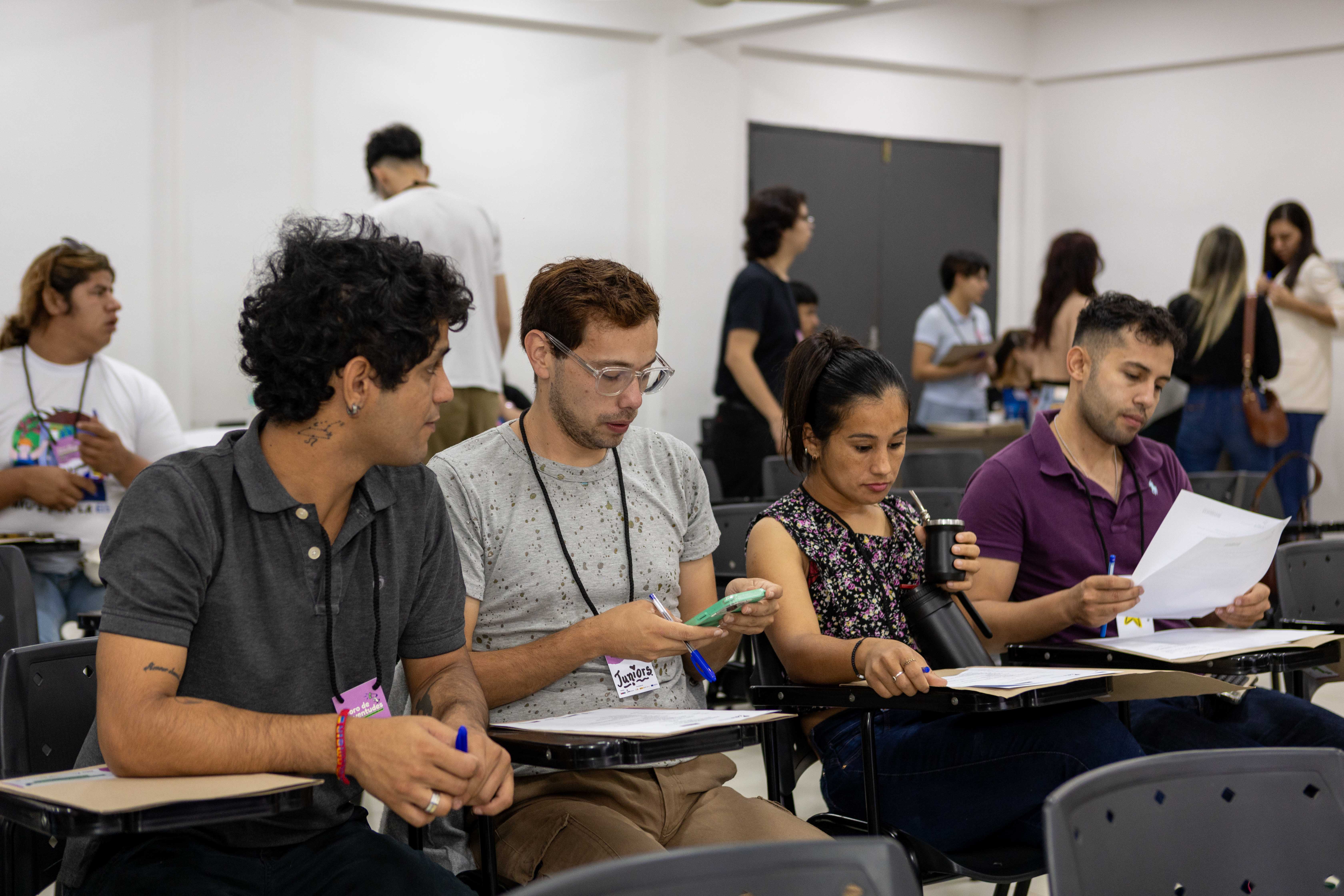 Jóvenes de diferentes puntos del país se reunieron para debatir sobre el Sistema de Protección Social en Paraguay en el marco del Día de la Juventud y la Primavera